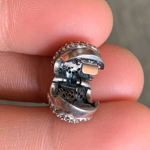 Retired Pandora Shimmering Rose Safety Clip Stopper Charm EUC - Picture 12 of 12